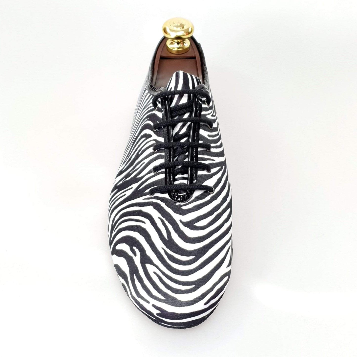 Scarpa Jazz Jazz 03 Zebra in raso seta fantasia zebrata con profilo in vernice nera, elegante e originale, marca Wish Dance Shop