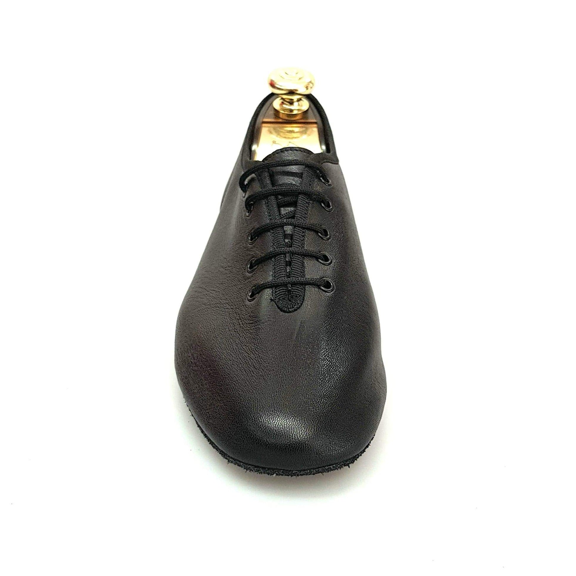 Scarpa Jazz Confort Jazz 04 in pelle nera di Wish Dance Shop, con suola morbida e design elegante per ballo.