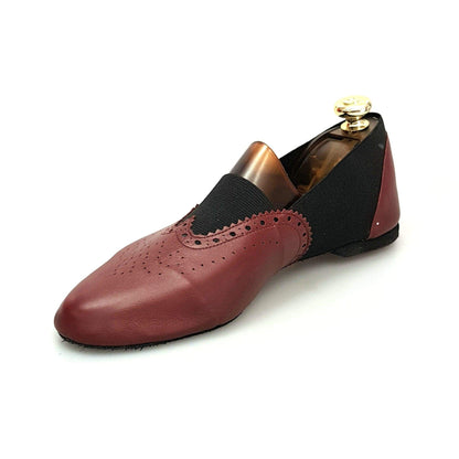 Scarpa Roly Jazz 06 in pelle bordeaux con elastico nero e suola buffalo Comfort Flex, perfetta per danza e comfort.