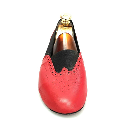 Scarpa jazz Roly Jazz 06 in pelle rossa con elastico nero, suola bufalo e soletta comfort flex, vista frontale.
