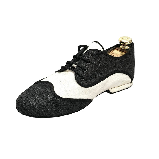 Scarpe jazz Billie Mambo Wish Dance Shop in glitter nero e bianco con profilo nero, dettaglio di scarpa da ballo jazz.