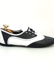 Load image into Gallery viewer, Wish Dance Shop Jazz 07 Pelle Nera Pelle Bianca con Krò Bianco
