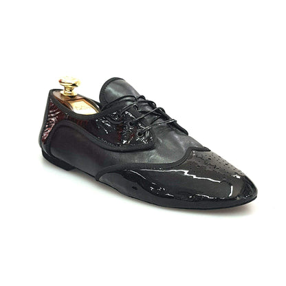Scarpa jazz Gran Galà (Jazz 07) di Wish Dance Shop in pelle nera e vernice nera, adatta alla danza.