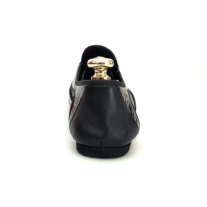 Scarpa jazz Gran Galà (Jazz 07) di Wish Dance Shop in pelle nera e vernice nera, con dettagli eleganti e suola in gomma.
