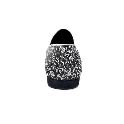 Mocassino da uomo Doge 800PW in tessuto veneziano fiorato silver, con dettagli in lurex e rivestito in Vera Pelle Italiana.