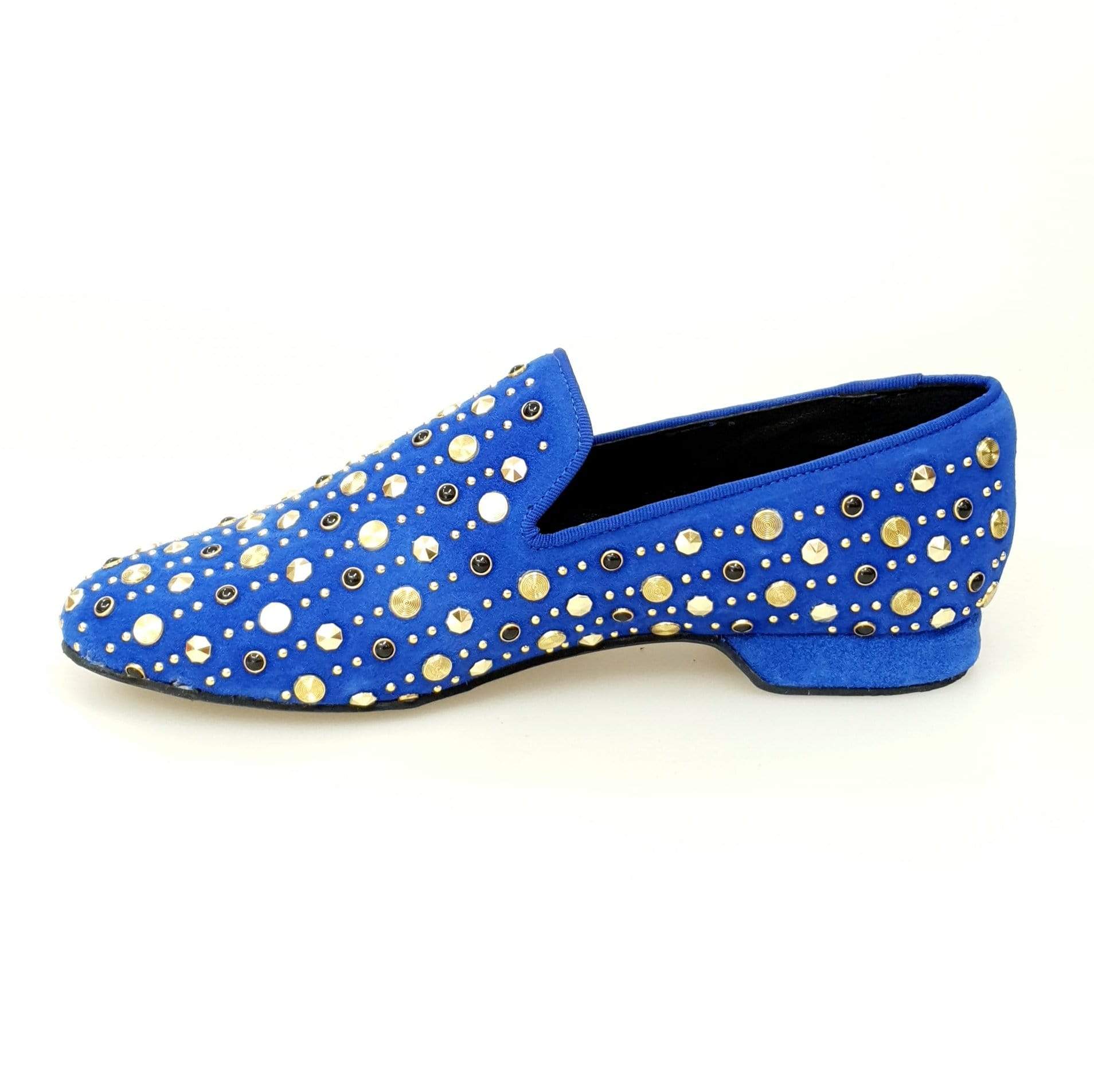 Mocassino Jack Sparrow Wish Dance Shop in camoscio blu royal con borchie dorate e Swarovski neri incastonati, stile pirata.