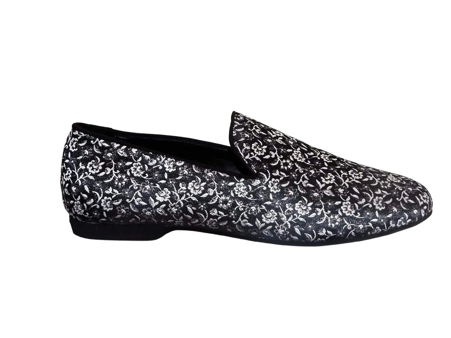 Mocassino da uomo Serse (800) in tessuto fiorato veneziano color argento, con dettagli eleganti e stile classico.