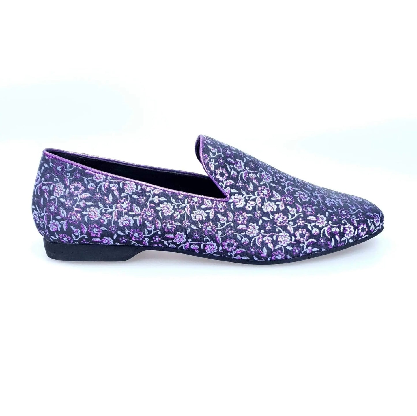 Scarpa mocassino da uomo Serse (800) in tessuto con ricamo veneziano fiorato viola, marca Wish Dance Shop.