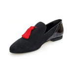 Load image into Gallery viewer, Wish Dance Shop Mocassino Uomo in Camoscio Nero e Pom Pon Rosso

