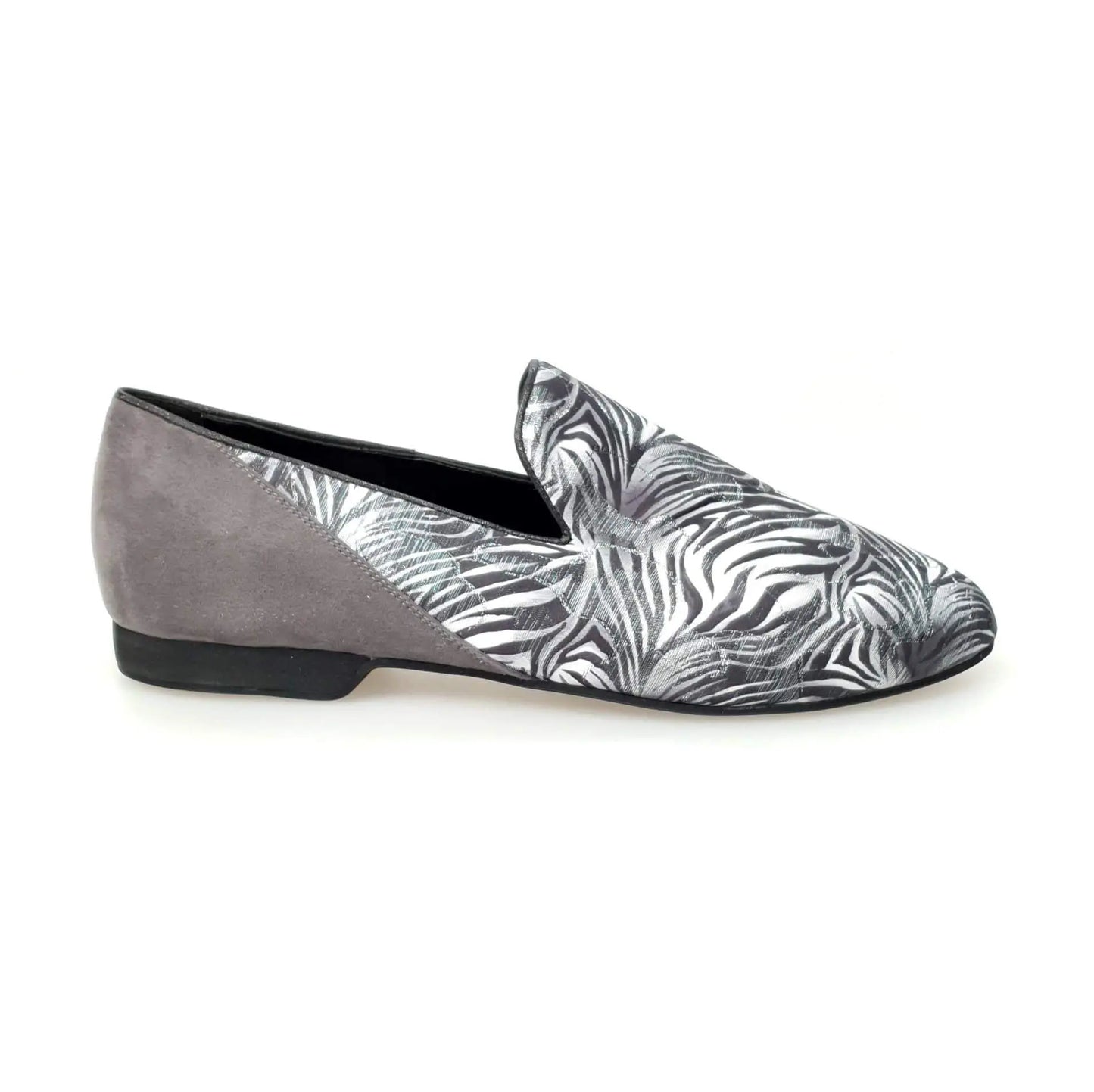 Scarpa mocassino da uomo Wish Dance Shop in tessuto fantasia giungla grigia con tallone in camoscio grigio.