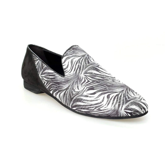 Mocassino da uomo Serse (800B) in tessuto fantasia giungla grigia con tallone in camoscio nero, scarpa Wish Dance Shop.