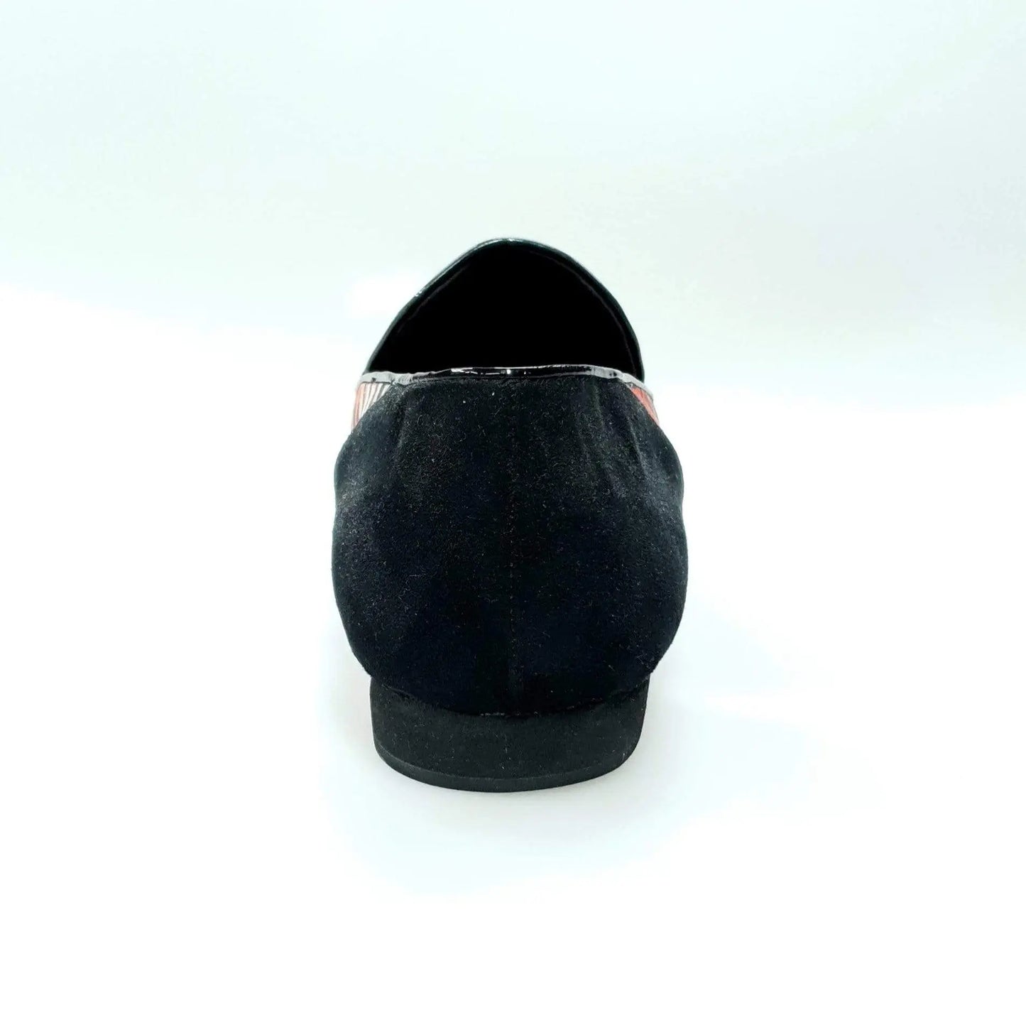 Mocassino da uomo Serse (800B) in tessuto fantasia giungla rossa con tallone in camoscio nero, stile elegante e casual.
