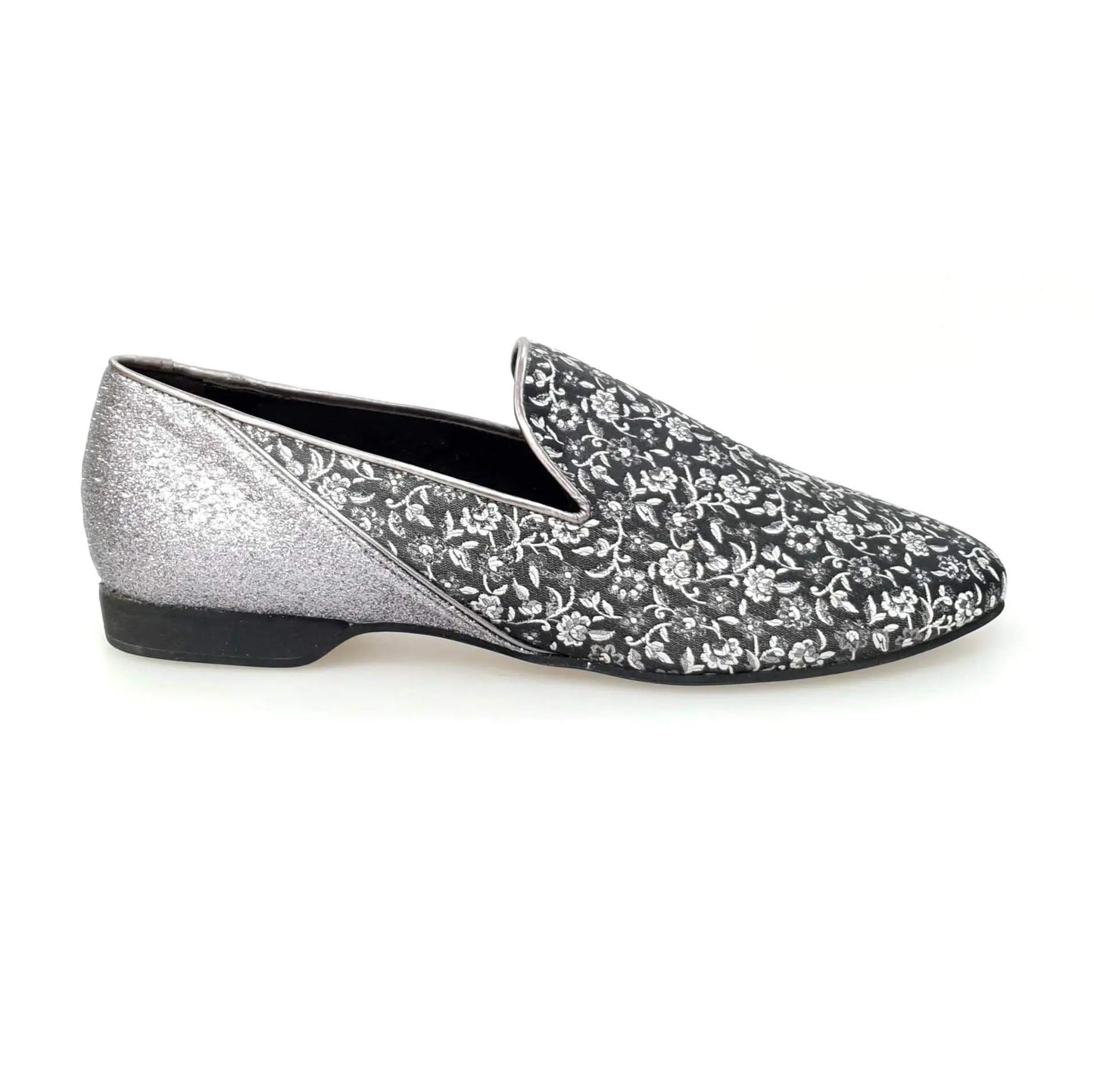 Scarpa mocassino da uomo Serse 800B in tessuto grigio con tallone in glitter carbon, stile veneziano.
