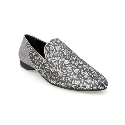 Scarpa da uomo Serse (800B) in tessuto veneziano grigio con tallone in glitter carbon, mocassino elegante e alla moda.