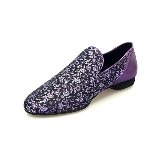 Mocassino da uomo Serse (800B) in tessuto viola con dettagli veneziani e tallone lurex viola, marca Wish Dance Shop.