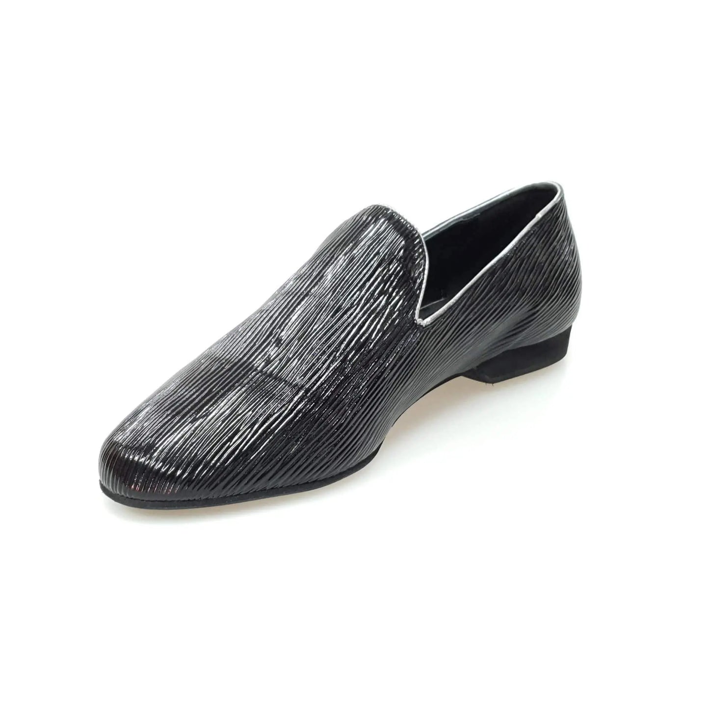 Scarpa mocassino uomo in paglia nera con suola in gomma, stile casual e confortevole, ideale per l'estate.