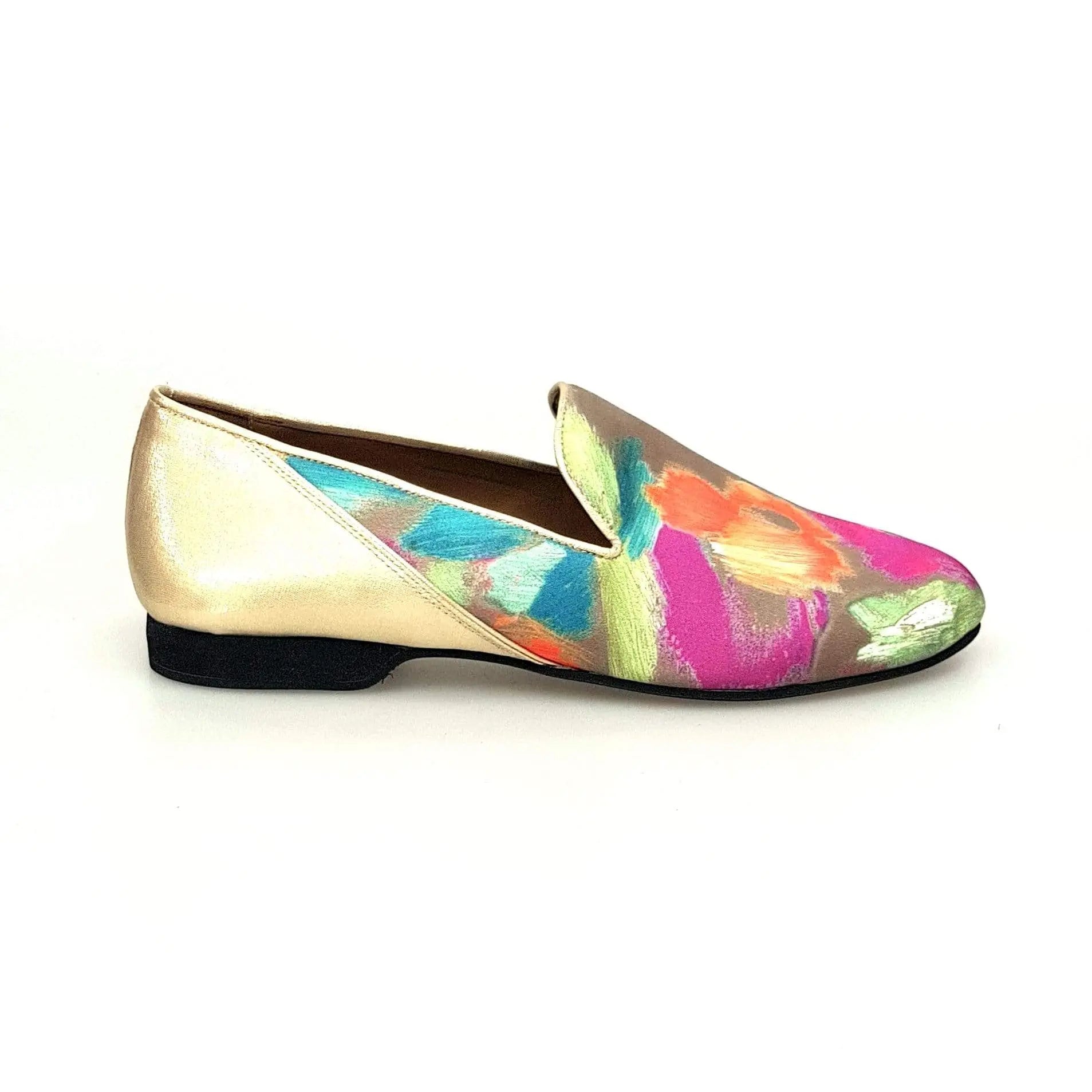 Mocassino da uomo in tessuto verde con tallone in lurex oro, scarpa Wish Dance Shop, stile elegante e moderno.