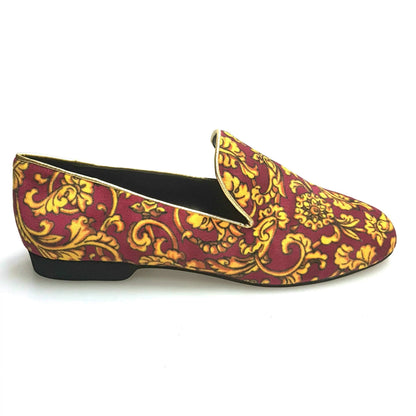 Mocassino da uomo in velluto Tudor magenta, scarpa Wish Dance Shop con lavorazione elegante e dettagli raffinati.