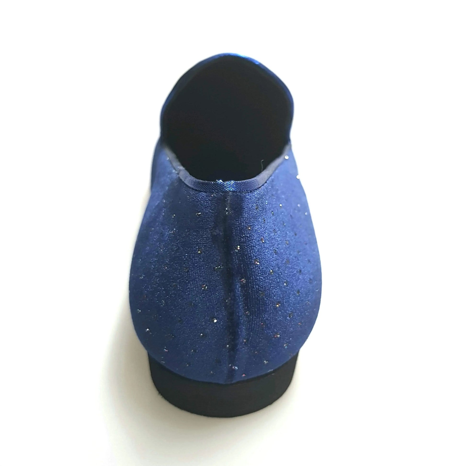 Scarpa mocassino da uomo in velluto blu con effetto lucido e dettagli glitter, prodotto Wish Dance Shop.