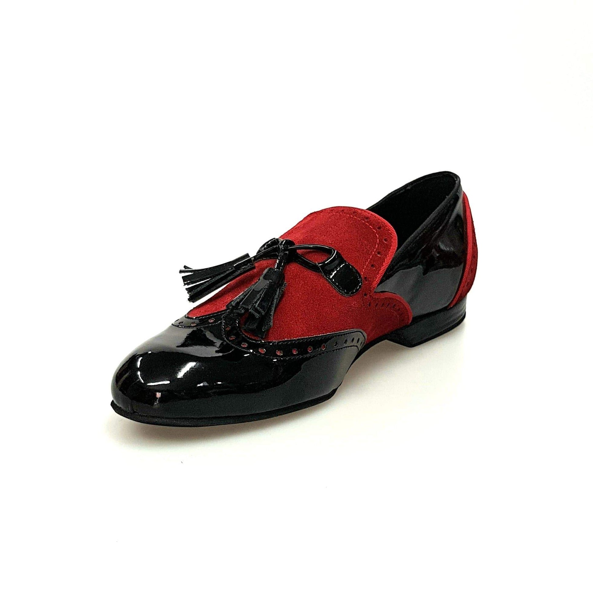 Mocassino da uomo Morgan in vernice nera e camoscio rosso, scarpa elegante in stile classico, con dettagli in pelle lucida e morbida
