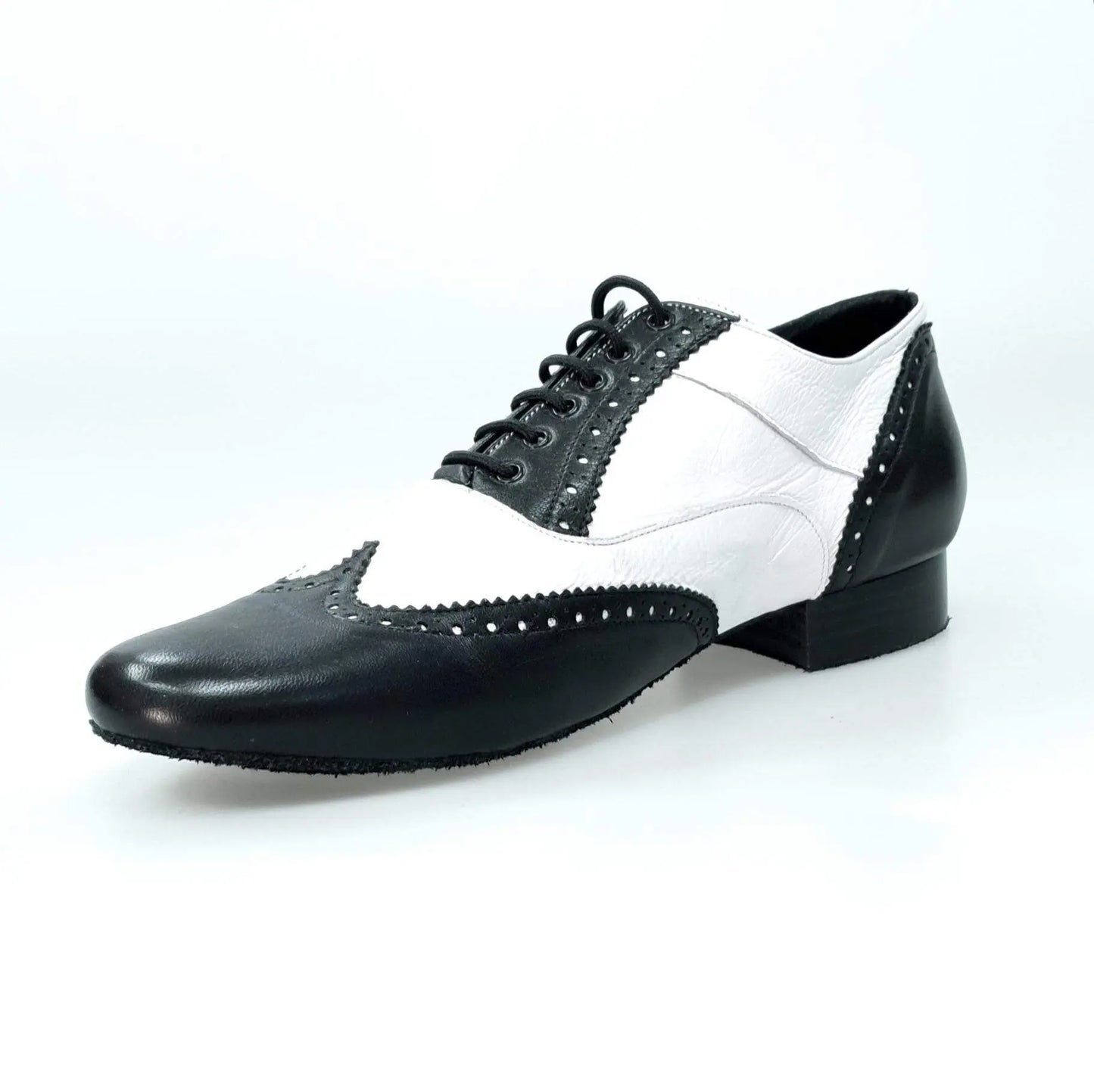 Scarpa Oxford Brogue Adone MS14 Wish Dance Shop in pelle nera e bianca, forma tonda con dettaglio coda di rondine.