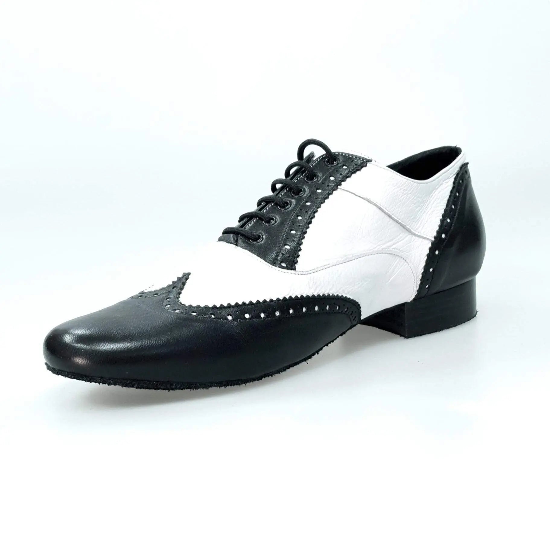Scarpa Oxford Brogue Adone MS14 Wish Dance Shop in pelle nera e bianca, forma tonda con dettaglio coda di rondine.