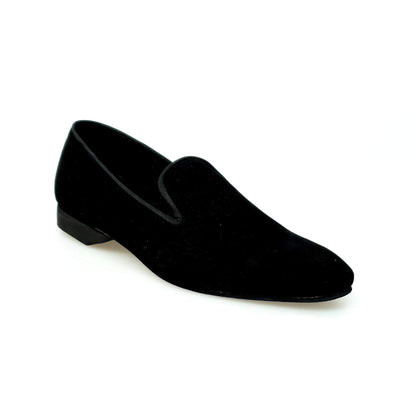 Scarpa da uomo Boris MS20 in camoscio nero con punta lunga, mocassino elegante foderato in pelle, stile sofisticato e moderno