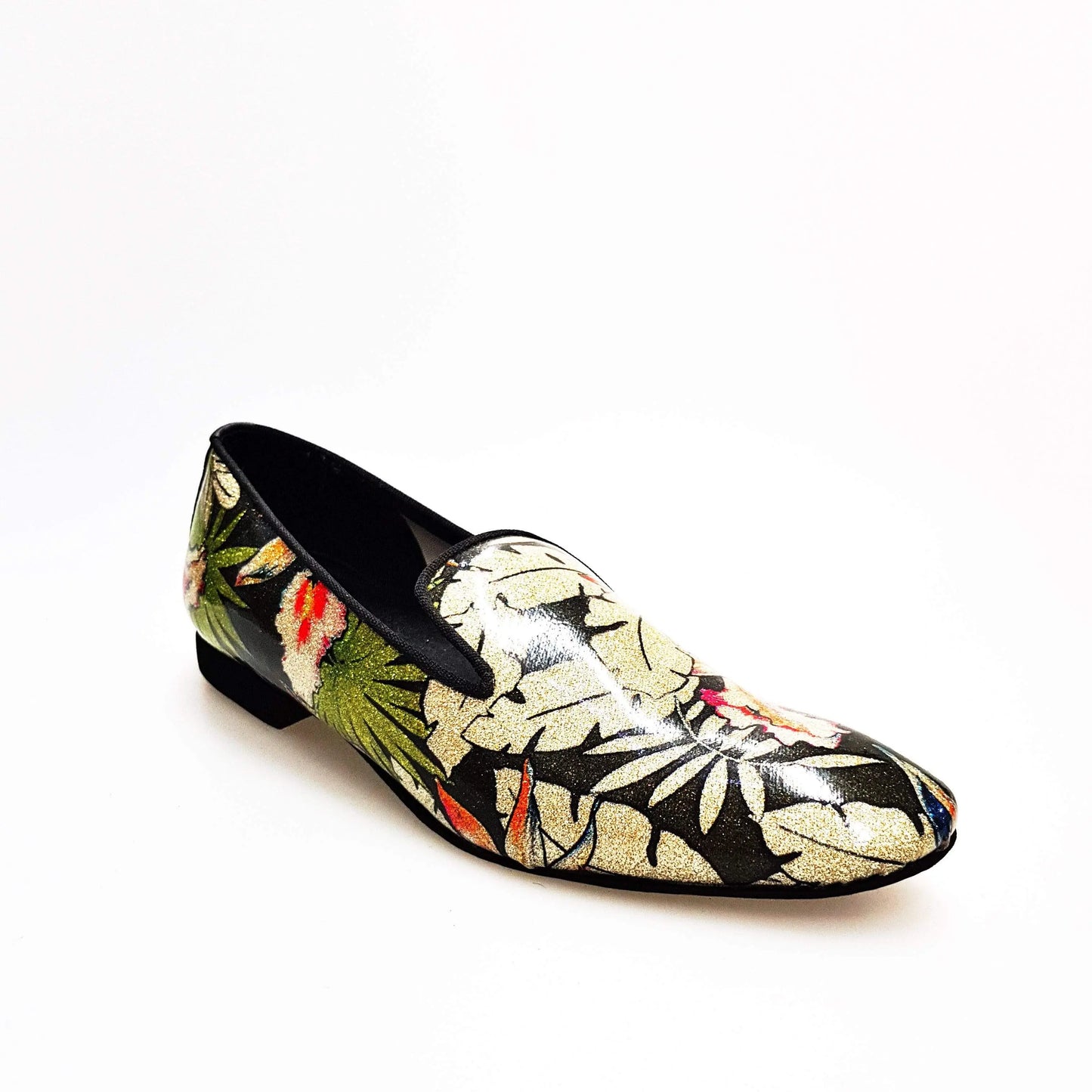 Mocassino uomo Pasiòn MS20 Wish Dance in metallo tridimensionale Fleur Oro con profilo nero, forma lunga elegante.