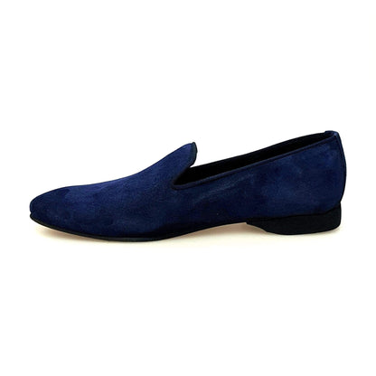 Scarpa mocassino da uomo Boris MS20 in camoscio blu notte con forma lunga, dettagli eleganti, suola in gomma.