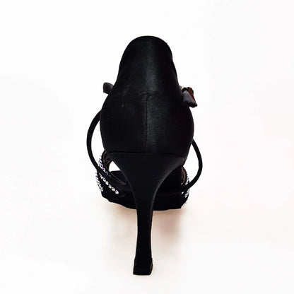 Scarpa donna Wish Dance Shop Onda QC (BI-Flex) in raso di seta nero con cinturino incrociato, dettagli Swarovski e tacco a rocchetto.