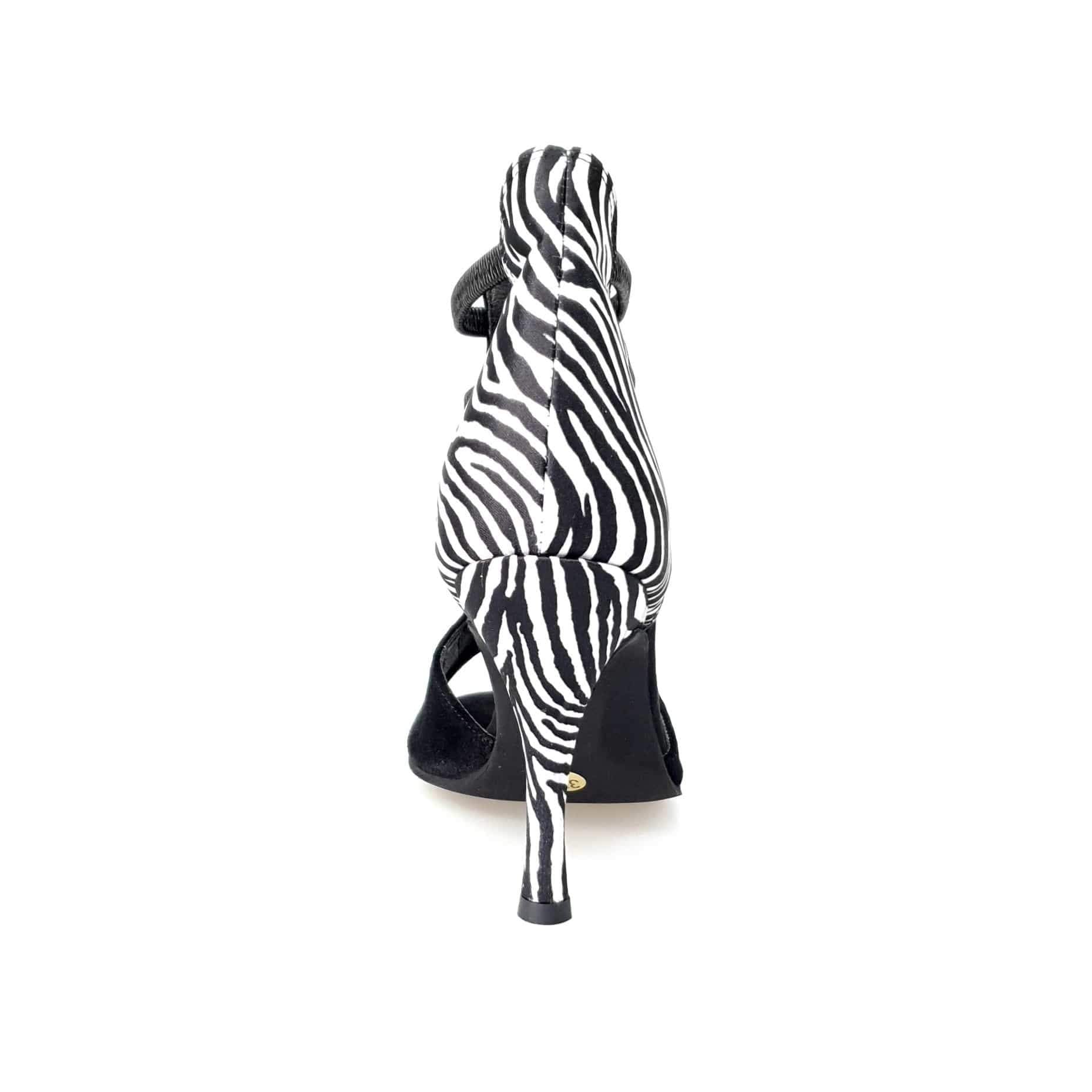 Sandalo da donna Night Zebra in camoscio nero con tacco rivestito in raso seta zebrato e dettagli elastici neri.