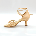 Carica immagine nella Galleria, Wish Dance Shop Scarpa Basica in Raso Carne con Fascette e Tacco a Rocchetto
