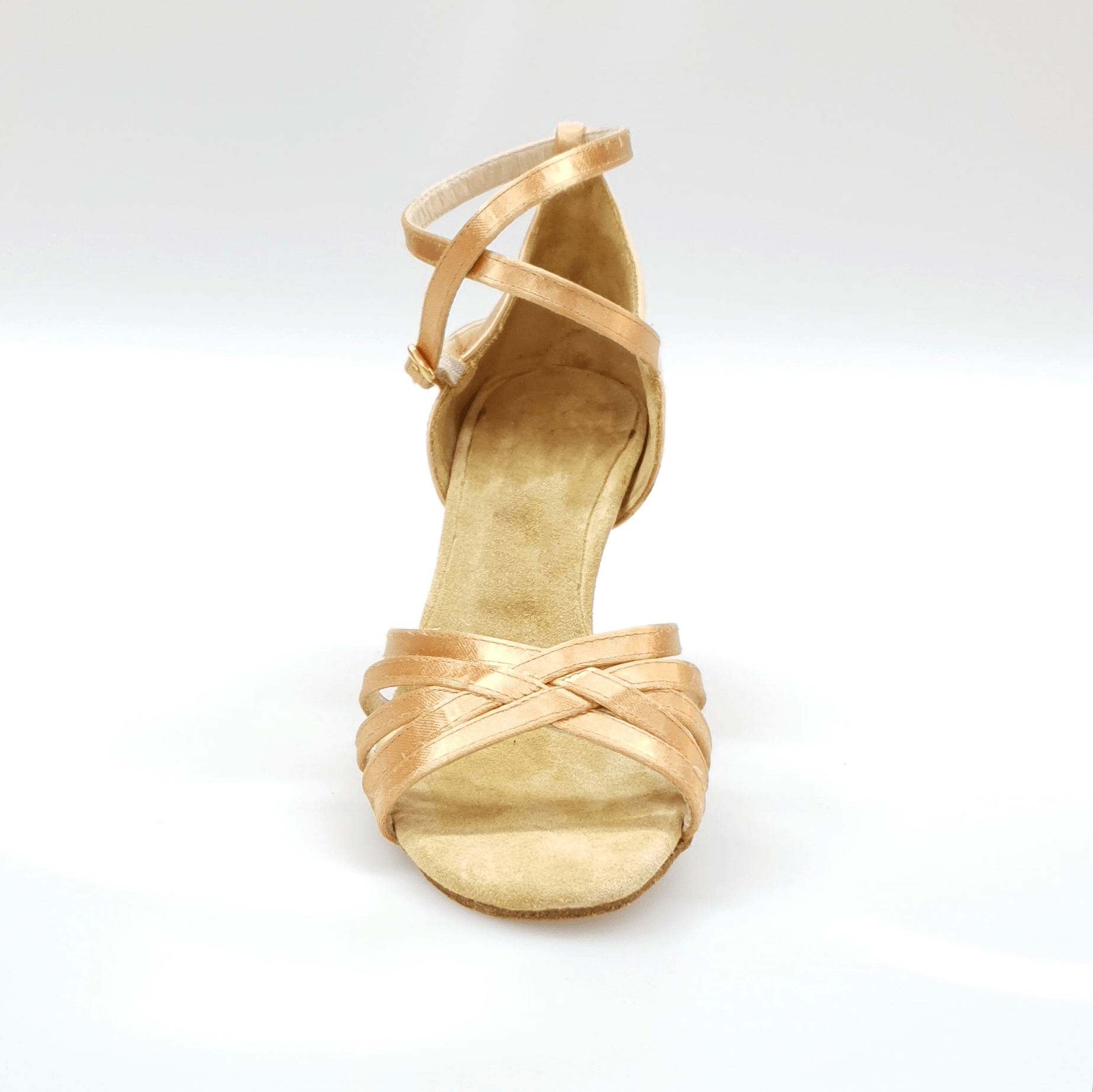 Scarpa in raso carne Outlet con fascette e tacco a rocchetto, elegante e semplice, ideale per occasioni speciali.