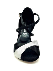 Cargar imagen en la Galería, Scarpa da donna Ely QC in raso nero e glitter argento con cinturino incrociato e tacco rocchetto, elegante e brillante.