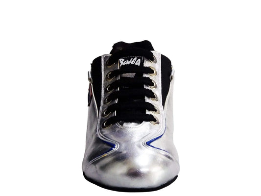 Sneaker Wish Dance Shop 113H Argento con profilo blu e dettagli bandierina cubana, stile casual e alla moda