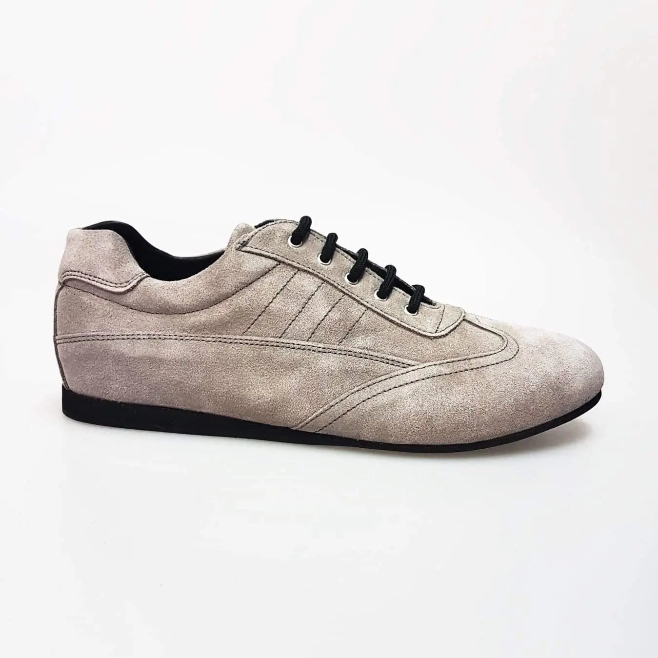 Scarpa sport Ghibli IMOLA in camoscio grigio, sneaker Wish Dance Shop, design elegante e comodo, ideale per il movimento quotidiano.