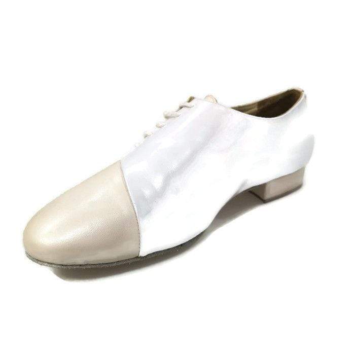Scarpa da uomo Stardust MS19H in vitello avorio e bianco perlato, elegante e versatile, con finitura lucida e dettagli raffinati