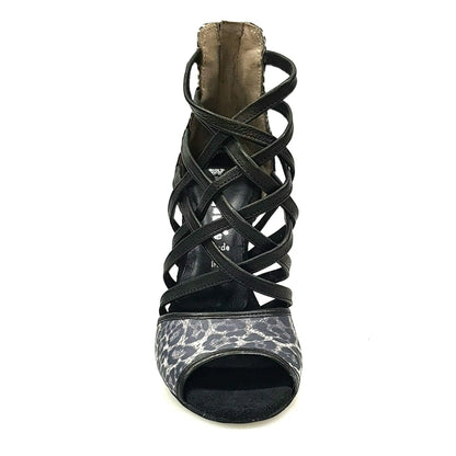 Sandalo da donna Wishdance Megan 161P in pelle maculata con fascette in pelle nera, punta aperta e tallone aperto.
