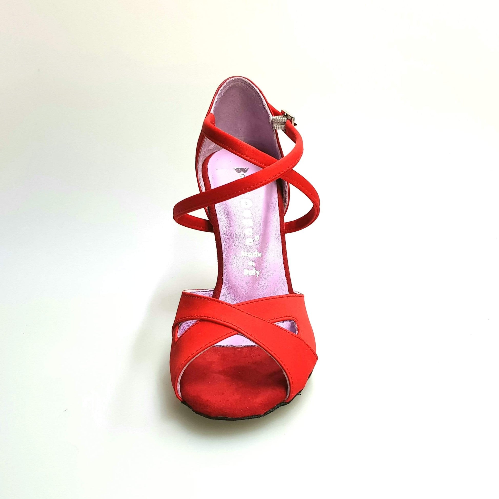 Scarpa Wishdance Ely QC da donna in raso rosso con cuscino memorex, cinturino incrociato e tacco rocchetto, vista laterale.