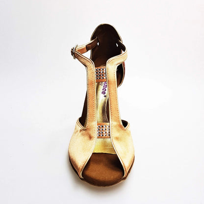 Scarpa da donna Wishdance Elide (401) in raso seta carne con dettagli glitter color tan, elegante e raffinata.