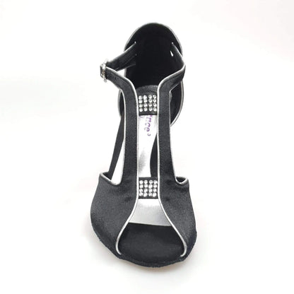 Scarpa da donna Wishdance ELIDE in raso nero con dettagli argento e tacco a stiletto laminato argento, elegante e raffinata.