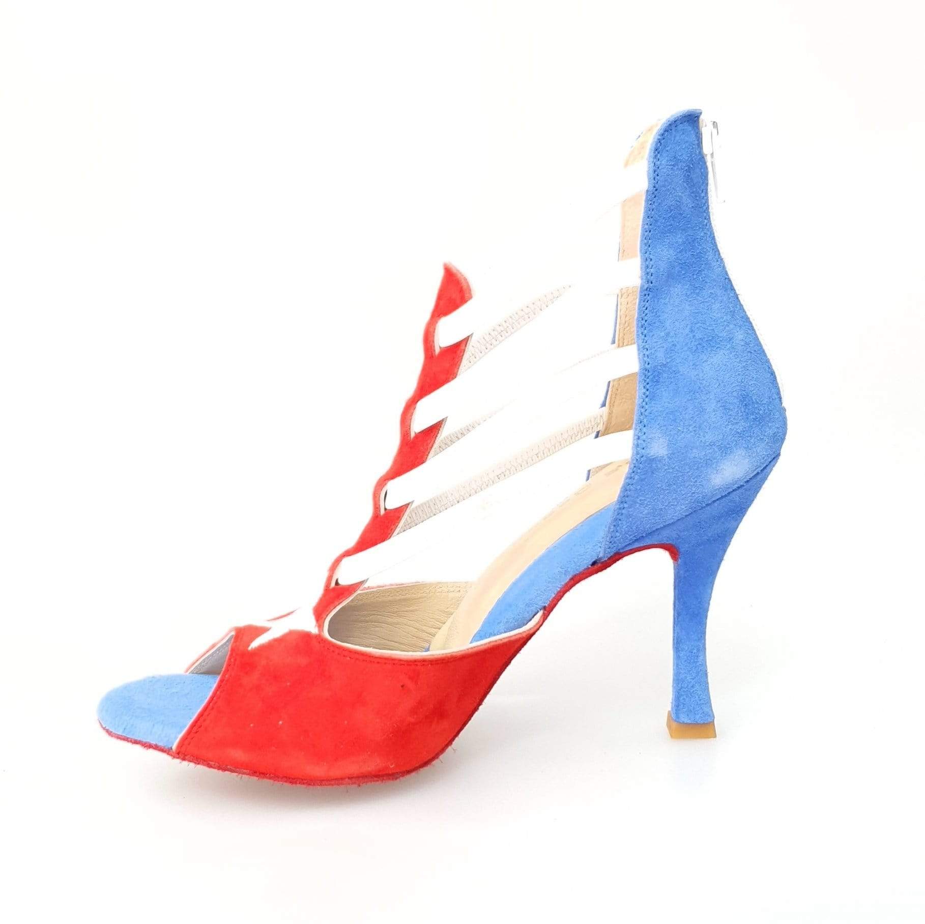 Sandalo da donna Wishdance Lilith Zip in camoscio rosso e blu con zip bianca sul tallone, stile bandiera di Cuba.