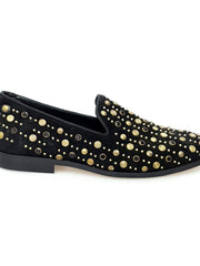 Load image into Gallery viewer, Wishdance Mocassino Jack Sparrow in Camoscio nero Swarovski Neri incastonati con Borchie dorate e Fondo Cuoio Premium
