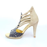 Carica immagine nella Galleria, Wishdance Sandalo in Camoscio Beige e Pelle Laminata Modello Pitone con Plateau
