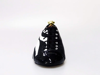 Scarpa Jazz unisex Wishdance Savana NY09 in pelle nera con fantasia zebrata e punta in vernice nera, stile elegante e originale.