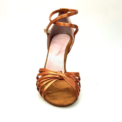 Scarpa da ballo Wishdance Patty QB in raso bronzo con fascette, cinturino doppio e tacco a rocchetto, modello femminile elegante