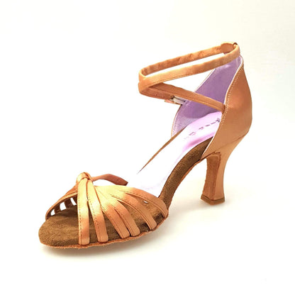 Scarpa Wishdance Patty QB da donna in raso carne con fascette e cinturino doppio sulla caviglia, tacco a rocchetto.