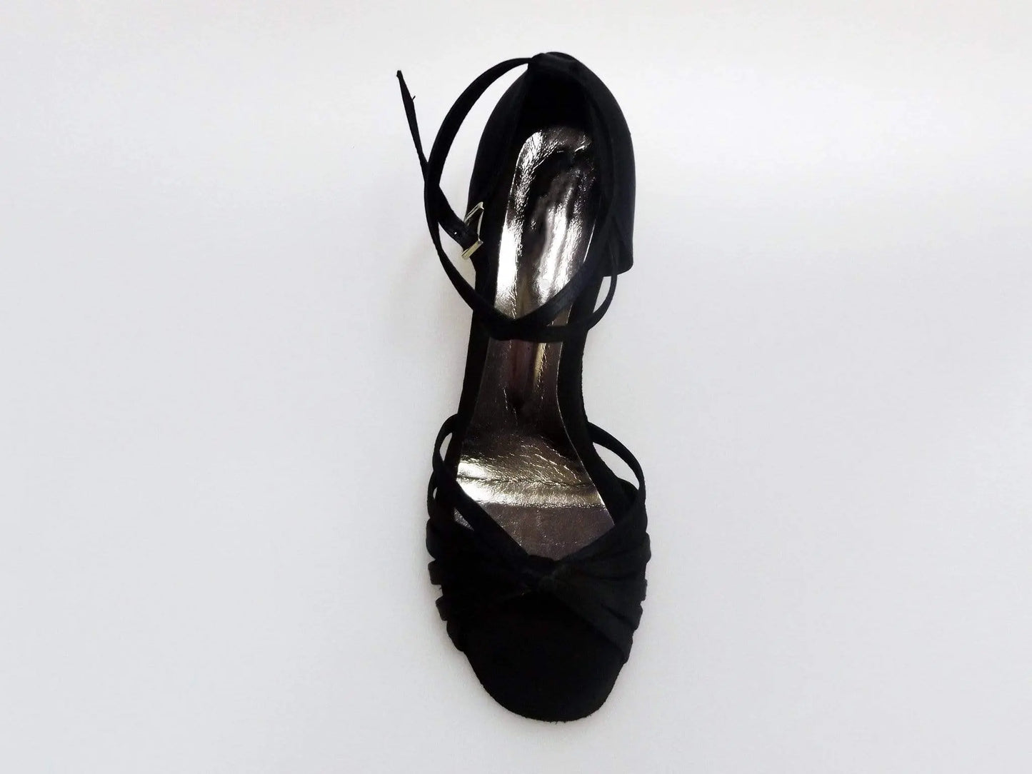 Scarpa da ballo Wishdance Pepa in raso nero con fascette in camoscio e tacco a rocchetto, donna, modello elegante e comodo.