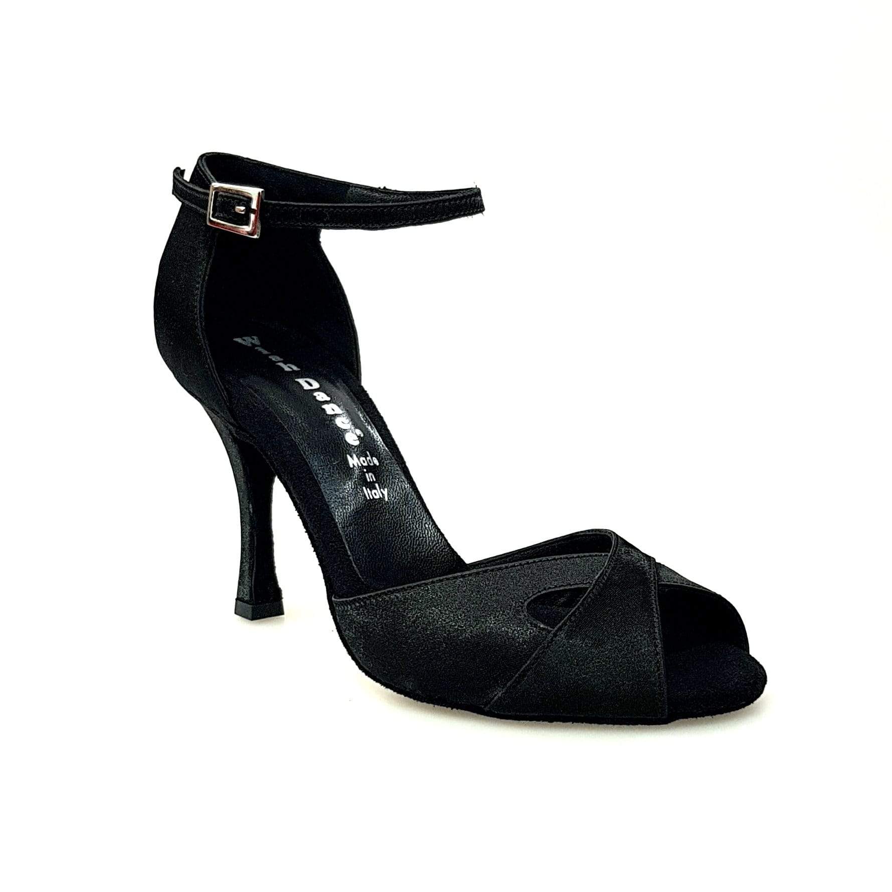 Scarpa da ballo Wishdance Ely QA in raso nero con cinturino singolo e tacco rocchetto, donna, vista frontale.