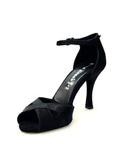 Carica immagine nella Galleria, Wishdance Scarpa Basica da donna in Raso Nero e Cinturino singolo
